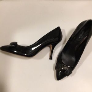 WHBM Patent Heels 👠 with Bow